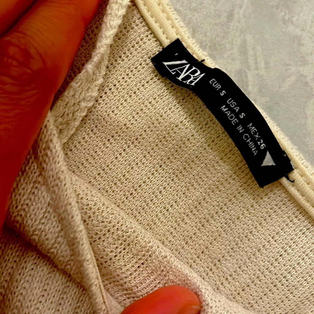 Beige zara top crochet ran small